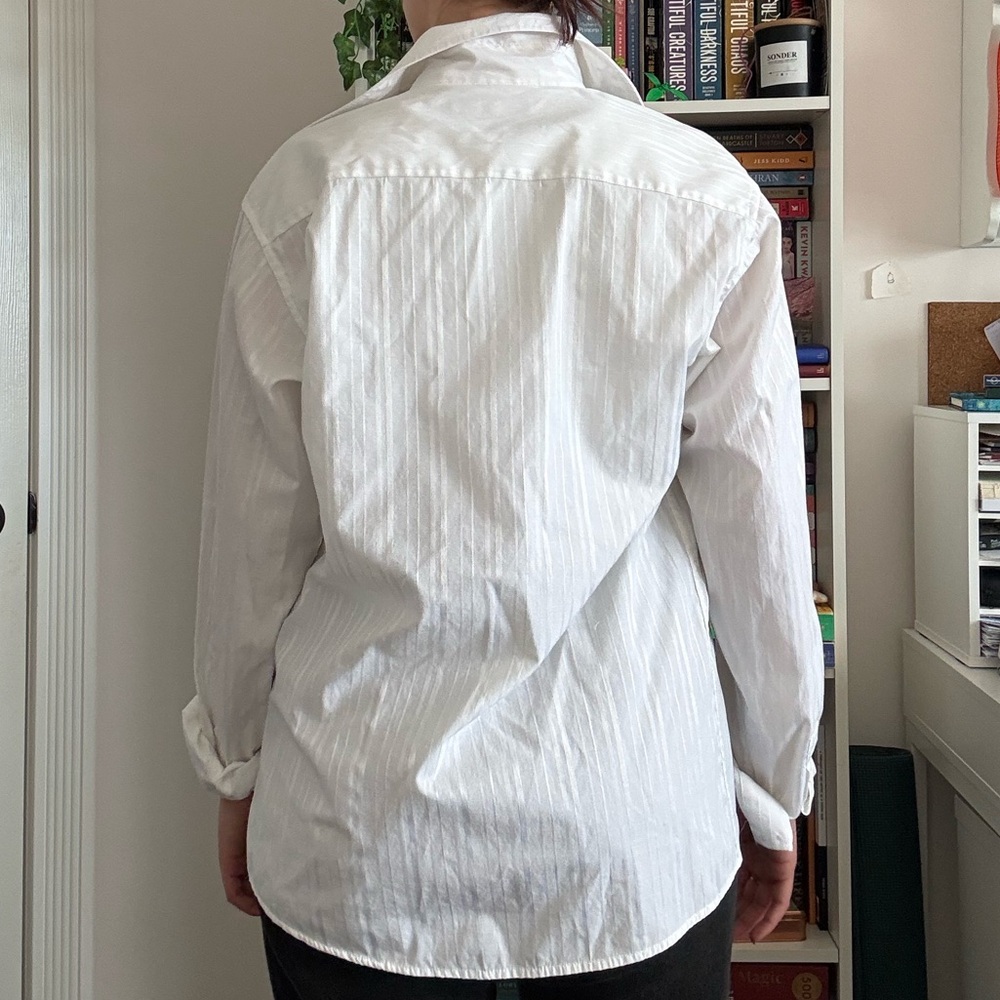 Classic White Button-Up Shirt - Picture 2 of 4